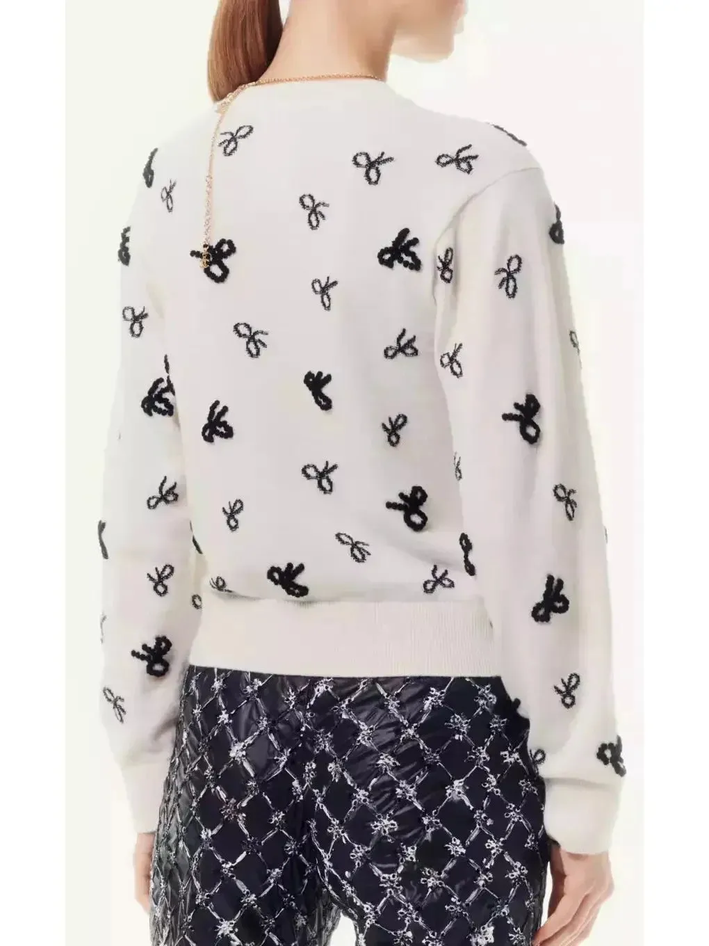 Bow-Embellished White and Black Cashmere Pullover Sweater