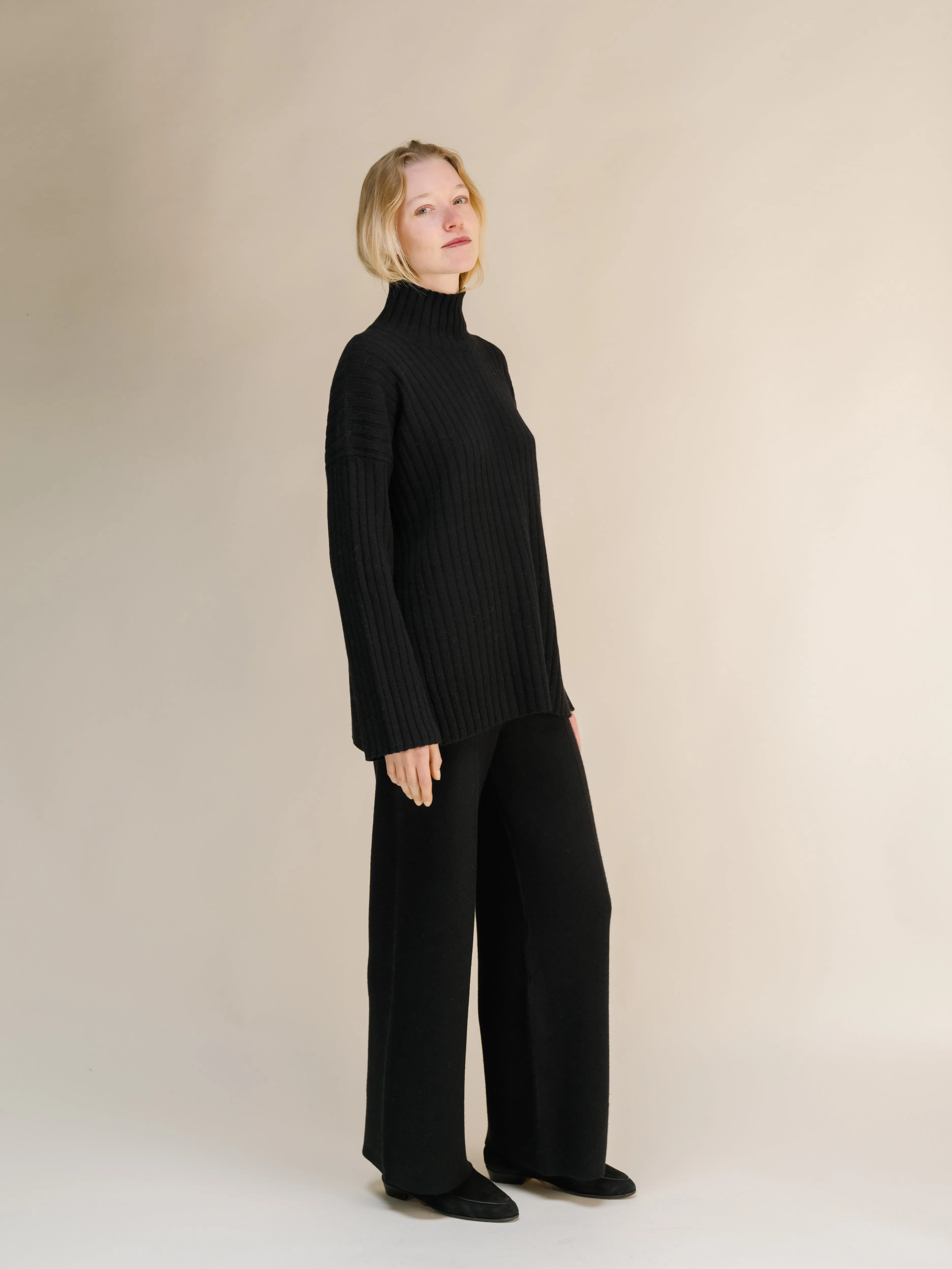 Cashmere Mix Wide Legged Trousers