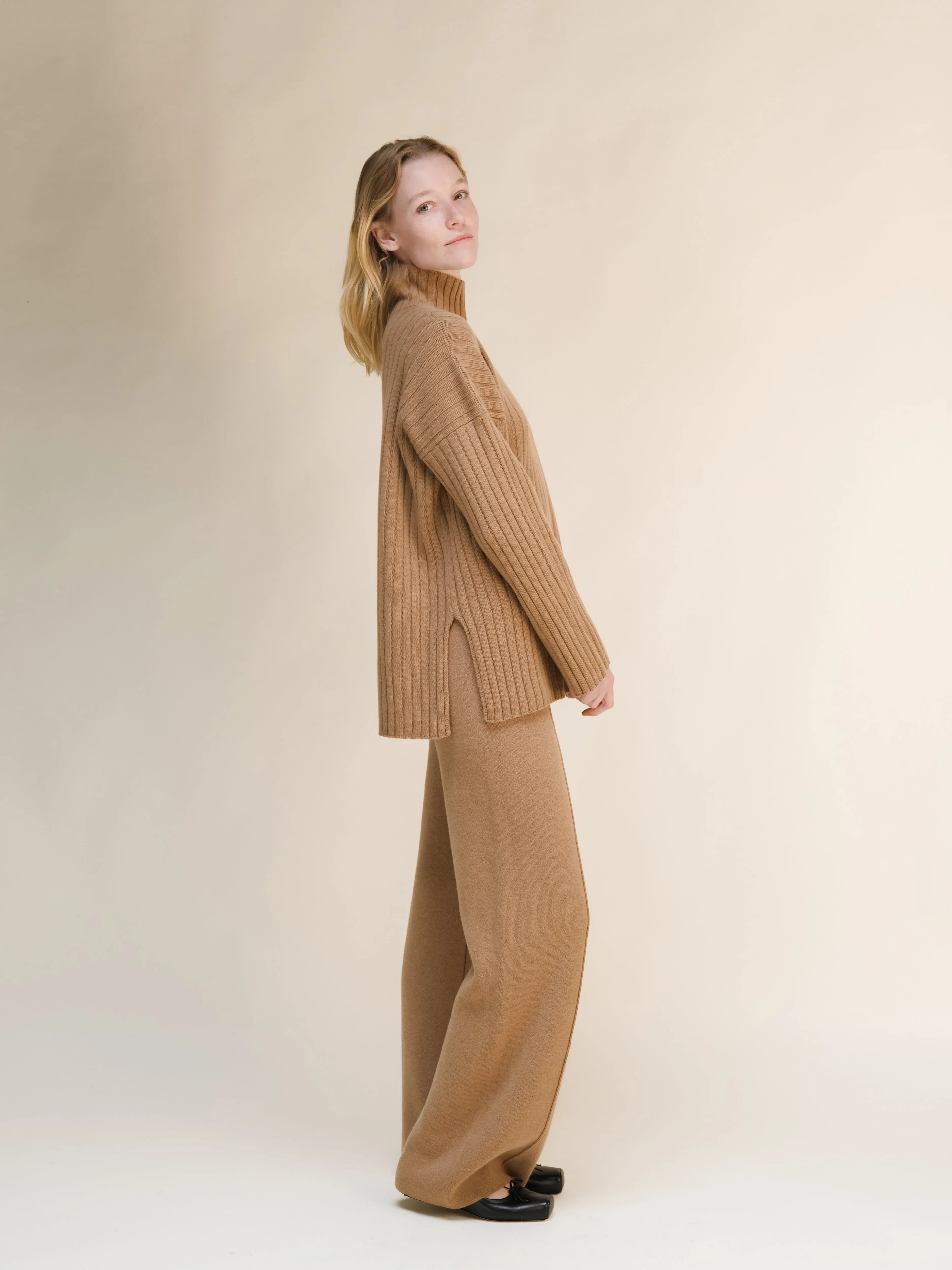 Cashmere Mix Wide Legged Trousers