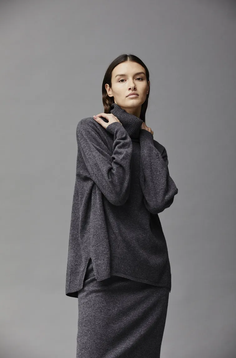 Cashmere Roll Neck Sweater