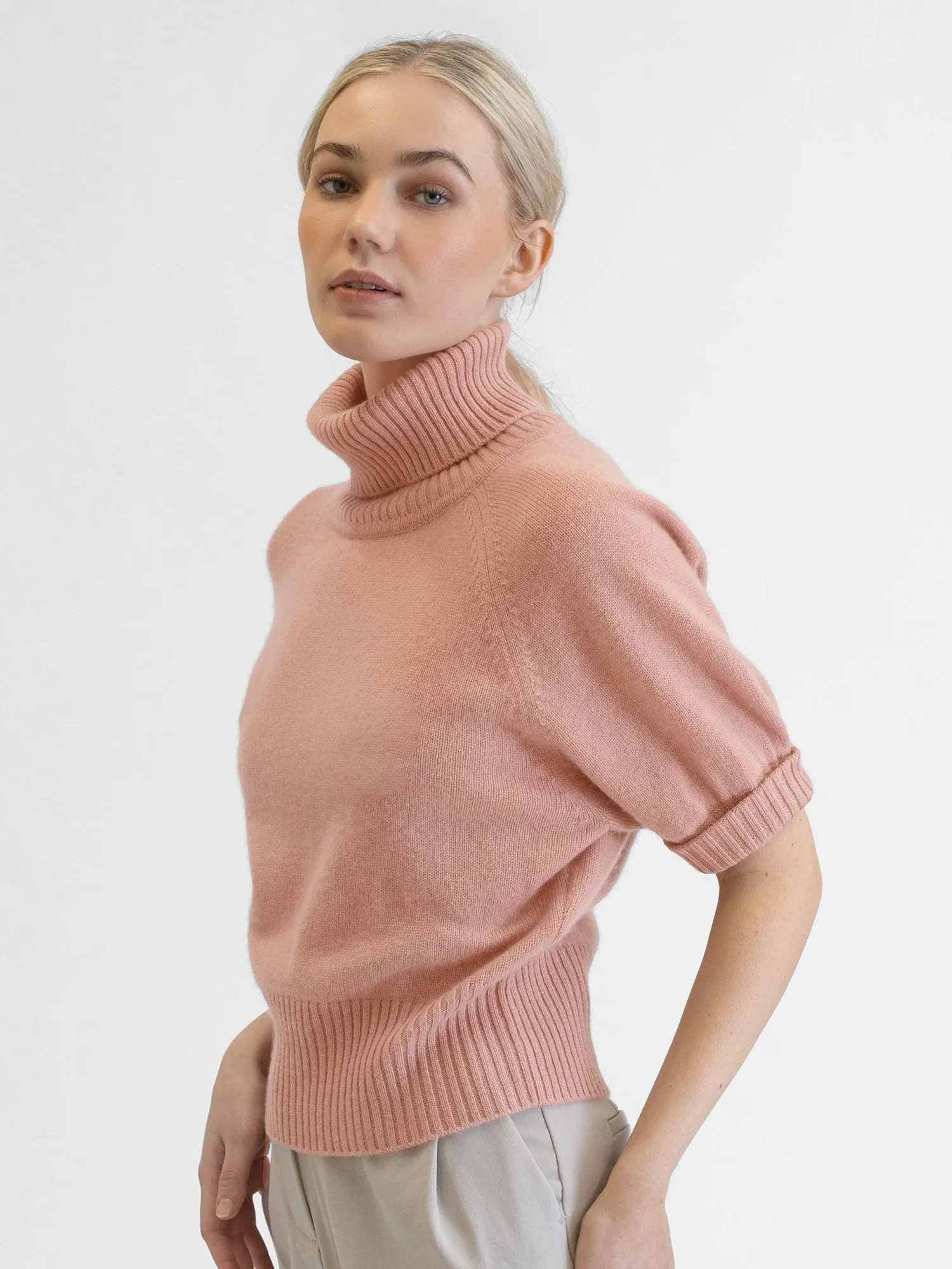 Cashmere sweater "Una" - peachy pink