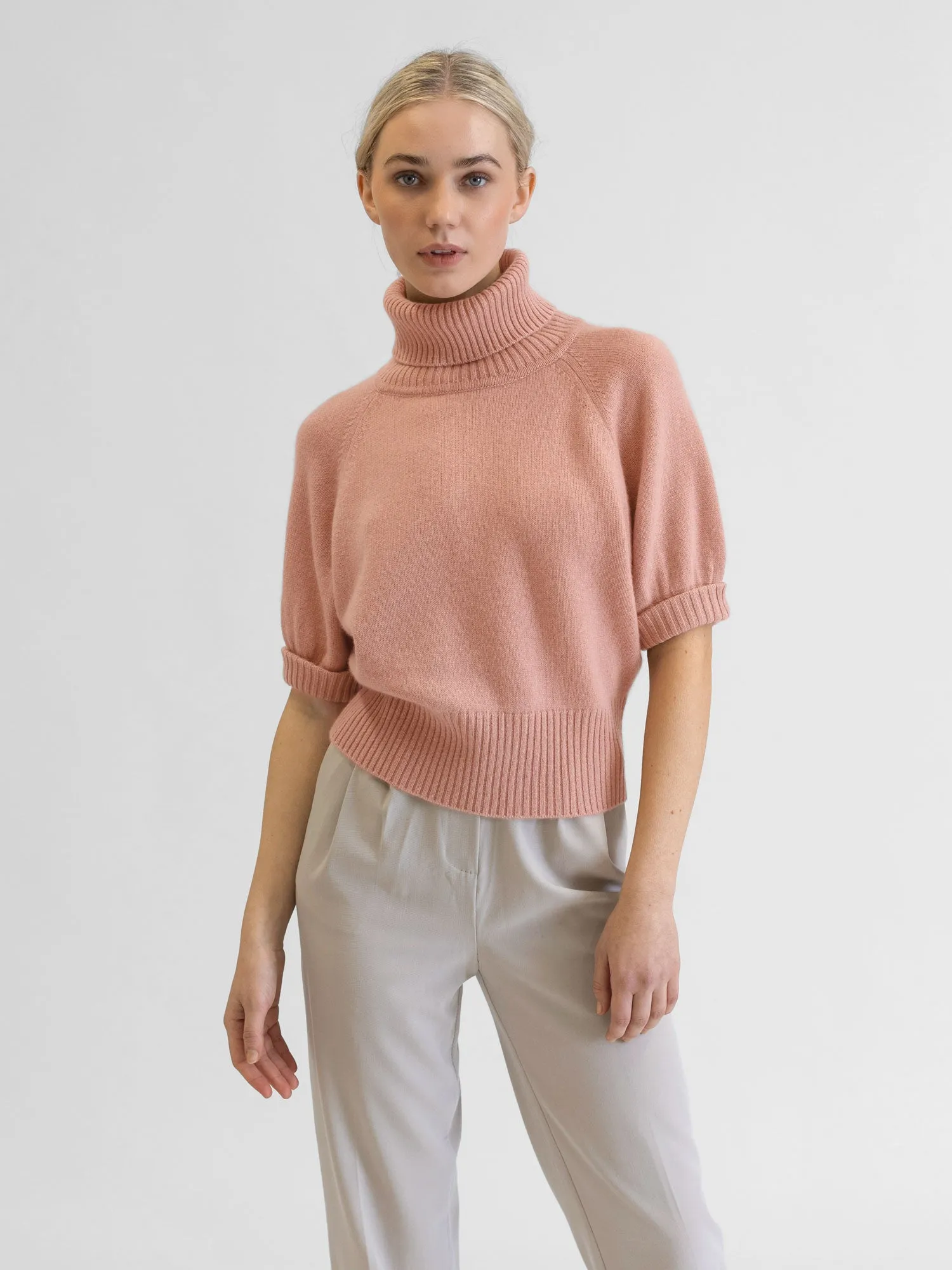 Cashmere sweater "Una" - peachy pink