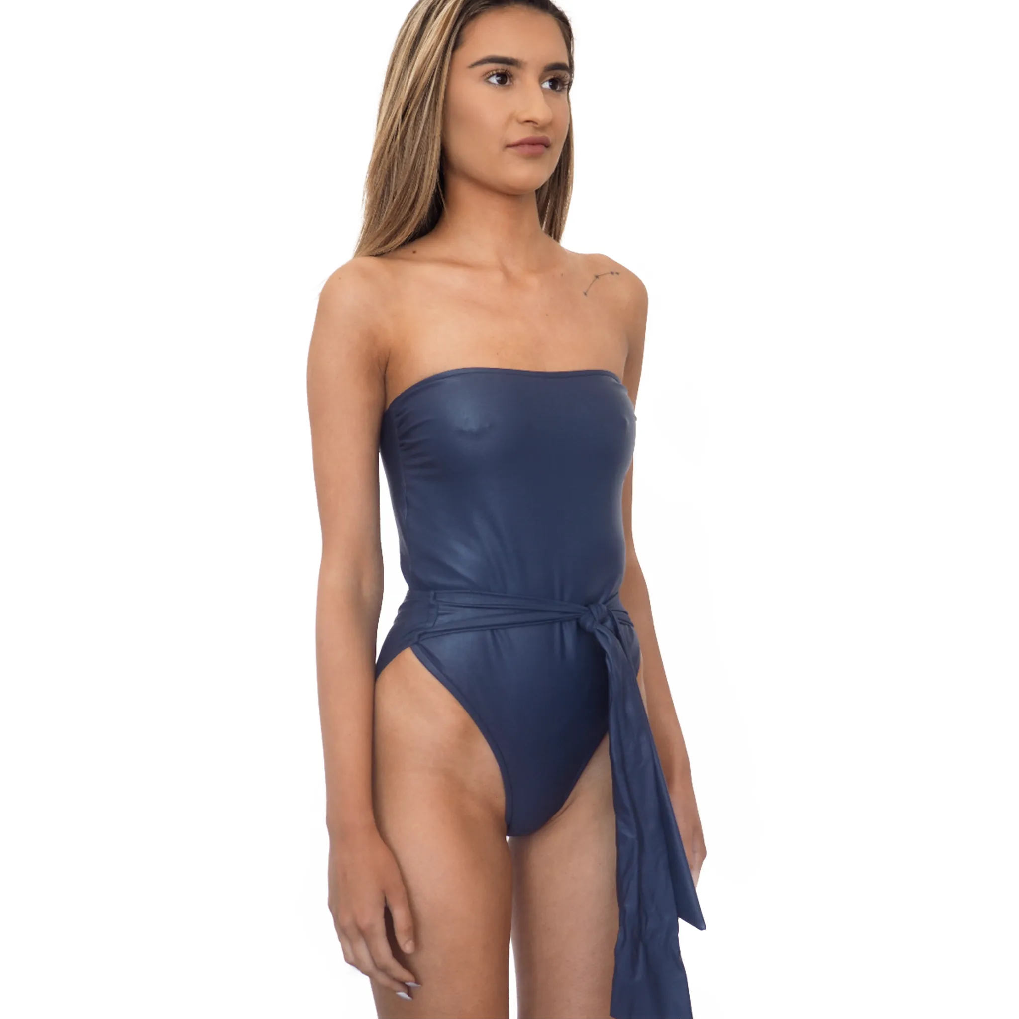 FARAH ONE PIECE // NAVY