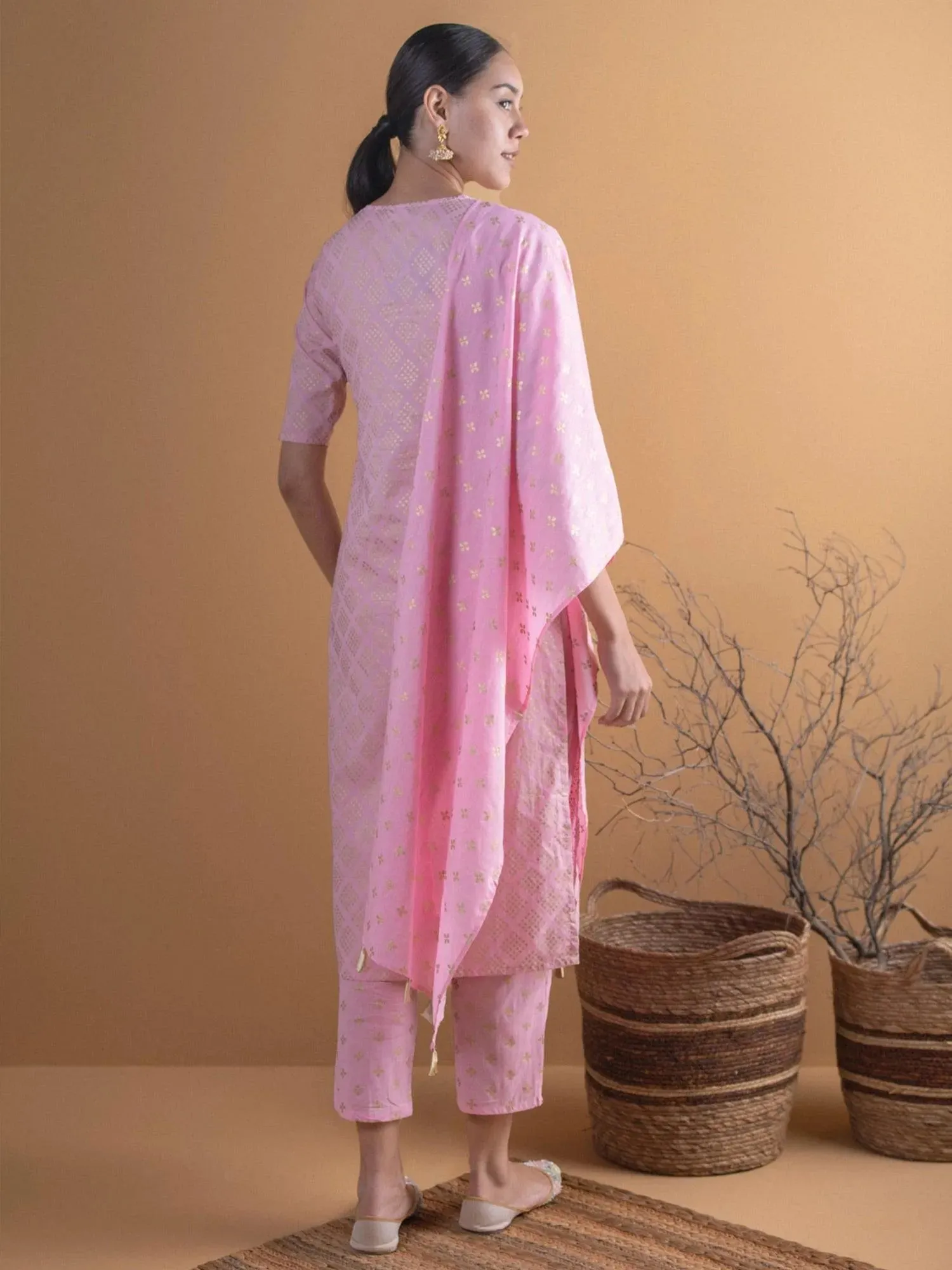 Pink Printed Cotton Straight Kurta With Stole