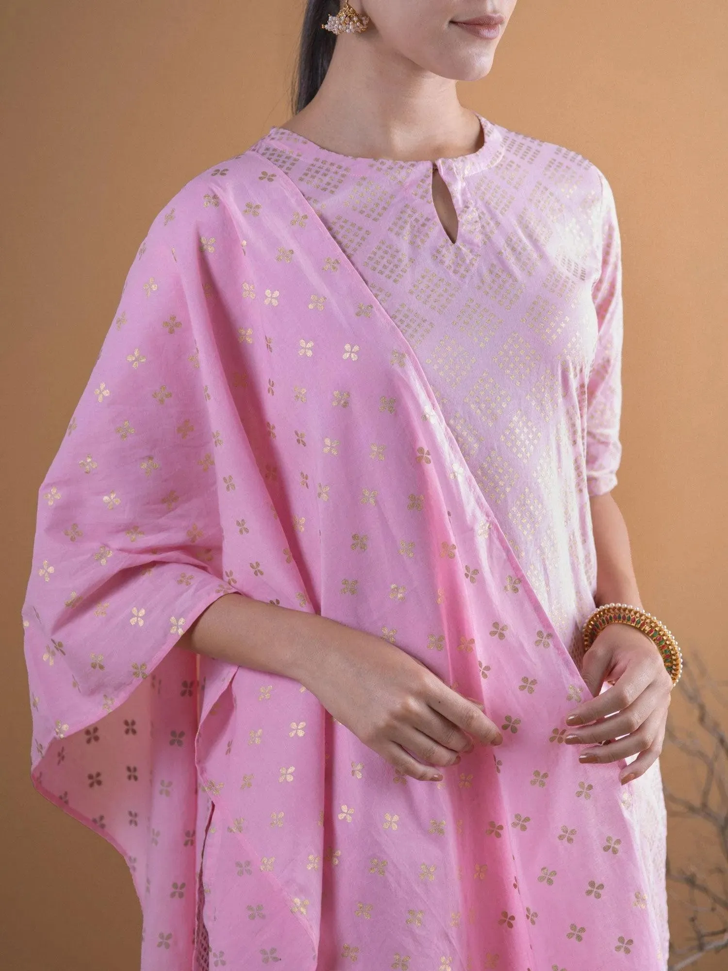 Pink Printed Cotton Straight Kurta With Stole