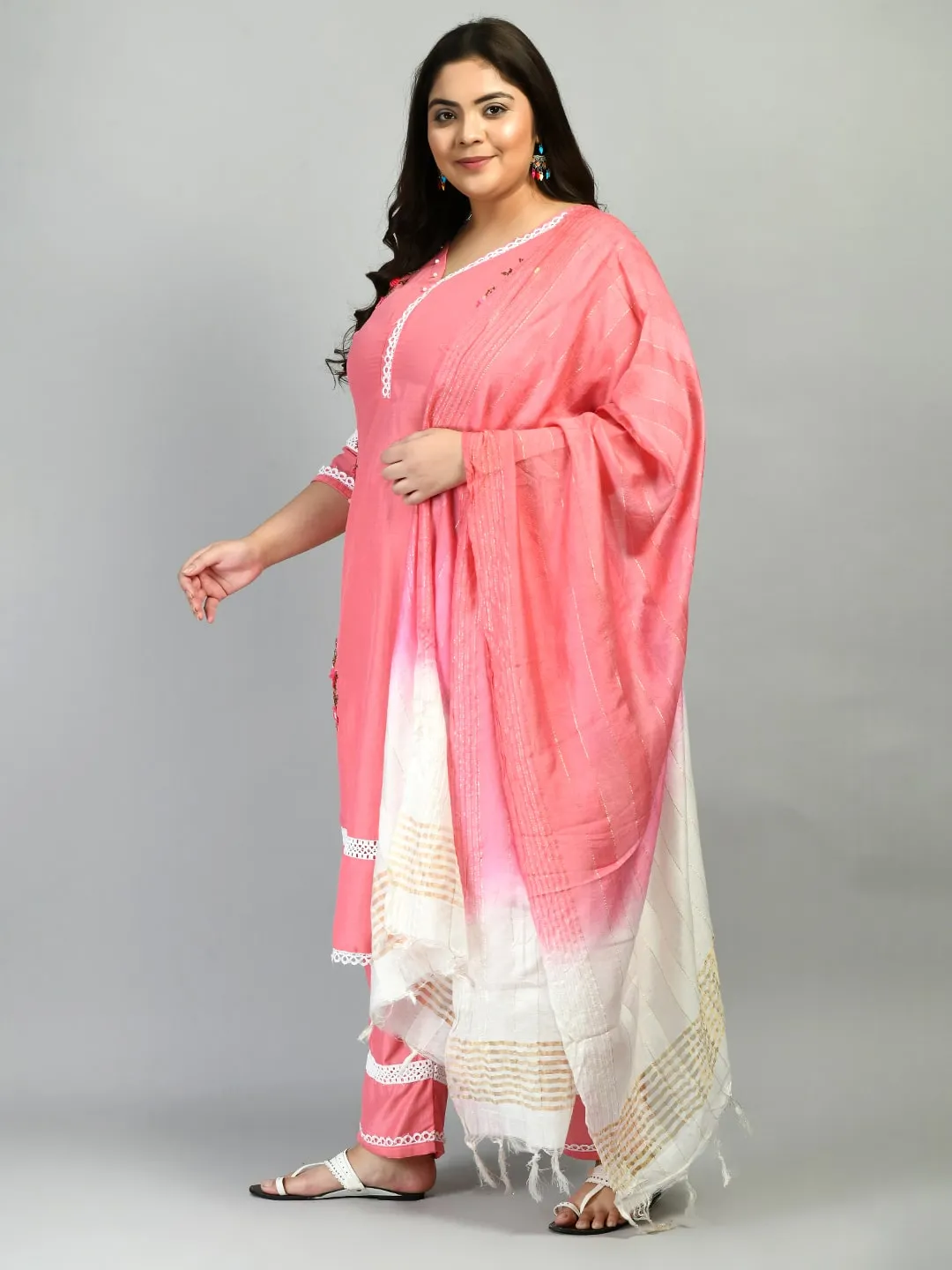 Plus Size Lacy Pink and Stones Kurta Set