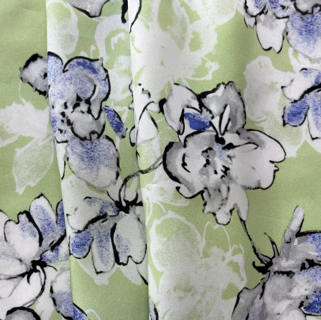 Wild Roses on Celadon Airy Silk Crepe de Chine (Made in Italy)